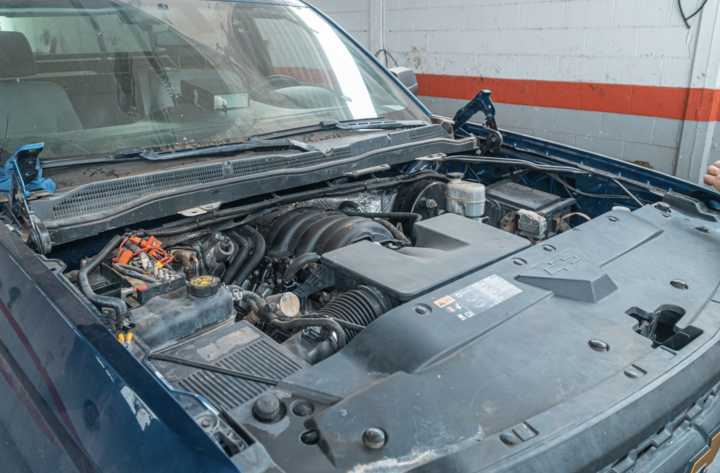 Baton-Rouge-car-mechanic this image shows tune ups and oil changes in Baton Rouge, LA